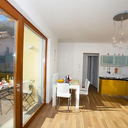 Magnolia Vista
